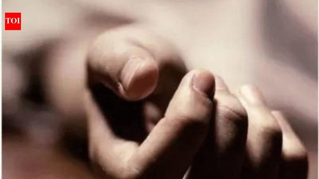 Elderly dead, 7 in hospital after consuming wild vegetable in Rajouri
