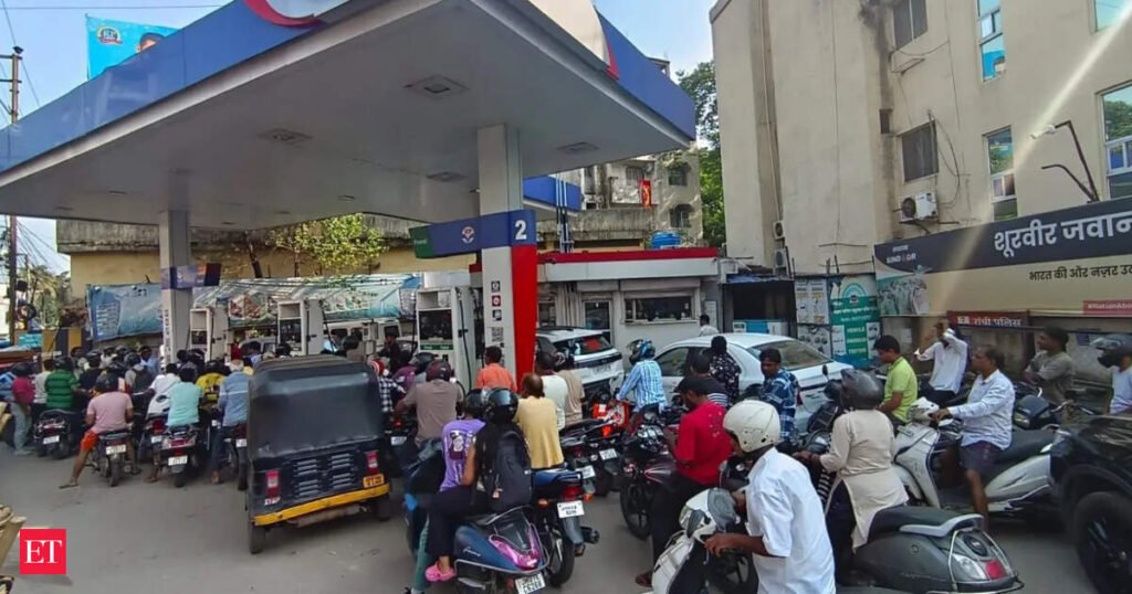 Bulk buyers shifting to retail pumps behind fuel demand spike in parts of India