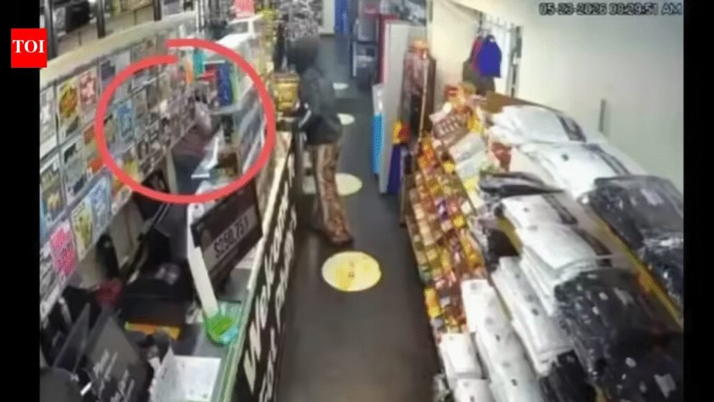 Gunman kills Gujarat woman working at store in US | India News