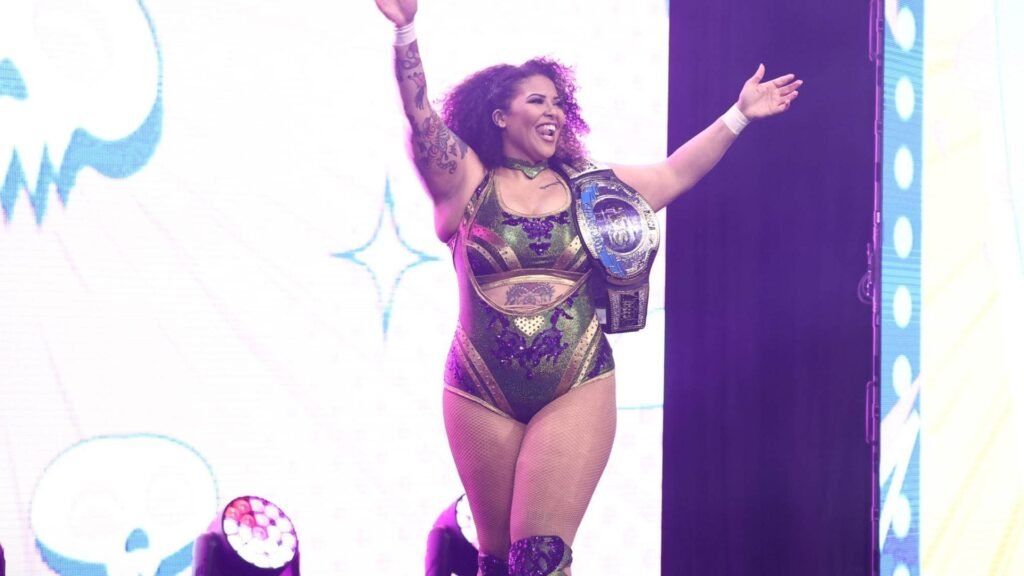 Willow Nightingale involved in extremely nasty spot on AEW Collision