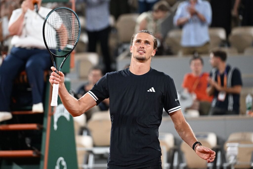 Alexander Zverev reveals how he feels about heavy favorite label after Sinner and Djokovic crash out of French Open