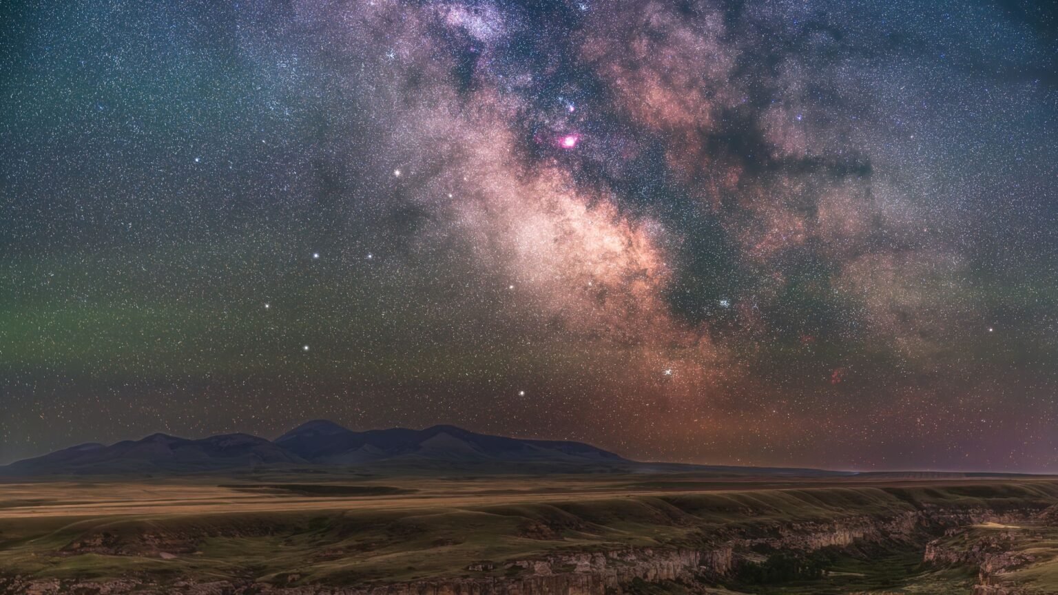 This is your best chance to spot the Milky Way’s core in May