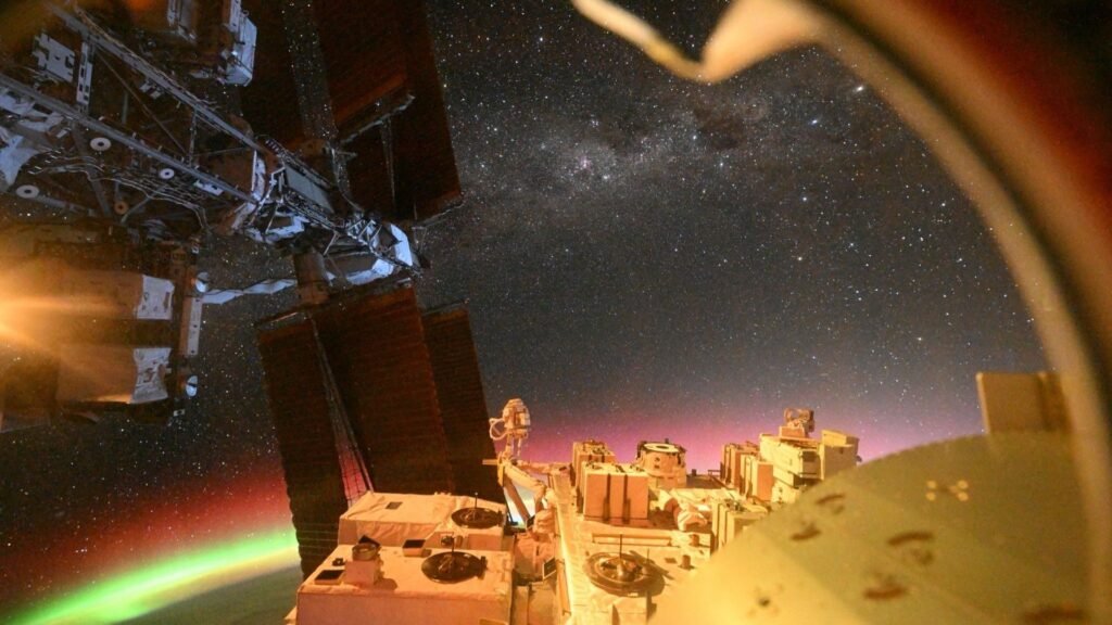 Astronaut captures aurora magic from the ISS photo of the day for May 28, 2026