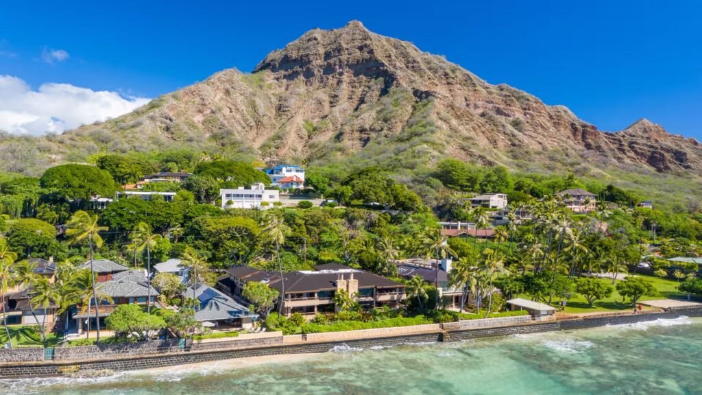 11 Honolulu Airbnbs Worth Booking for Your Next Oahu Stay