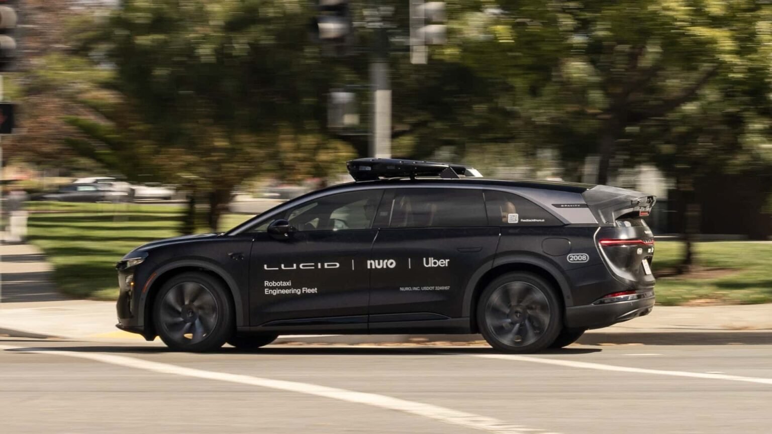 Lucid Gravity Robotaxis Get California Permit That Tesla Hasn’t Even Applied For