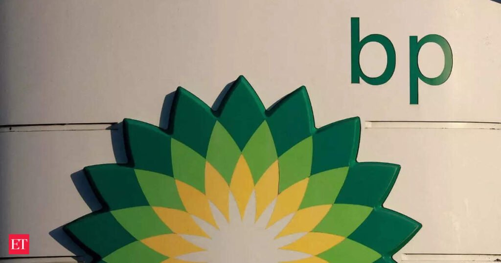 BP names heads for two main businesses after revamp