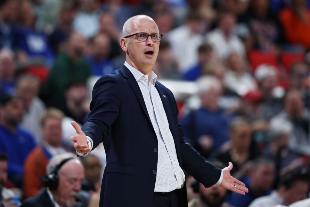Cowboys insider Clarence Hill Jr calls out UConn’s Dan Hurley over idea of playing game on White House South Lawn