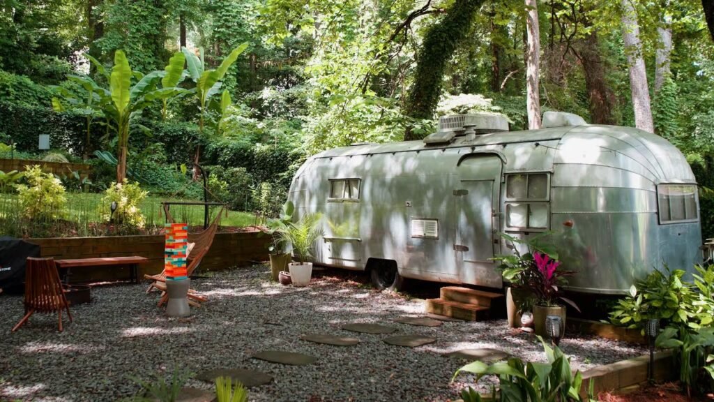 9 Vintage Trailers That Have Found a Second Life as Airbnbs