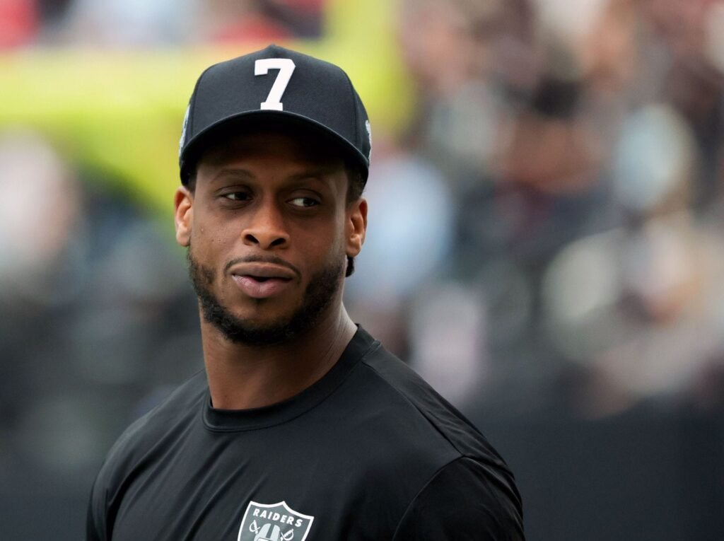 NFL fans react as Geno Smith gets accused of beating ex-girlfriend and evidence tampering