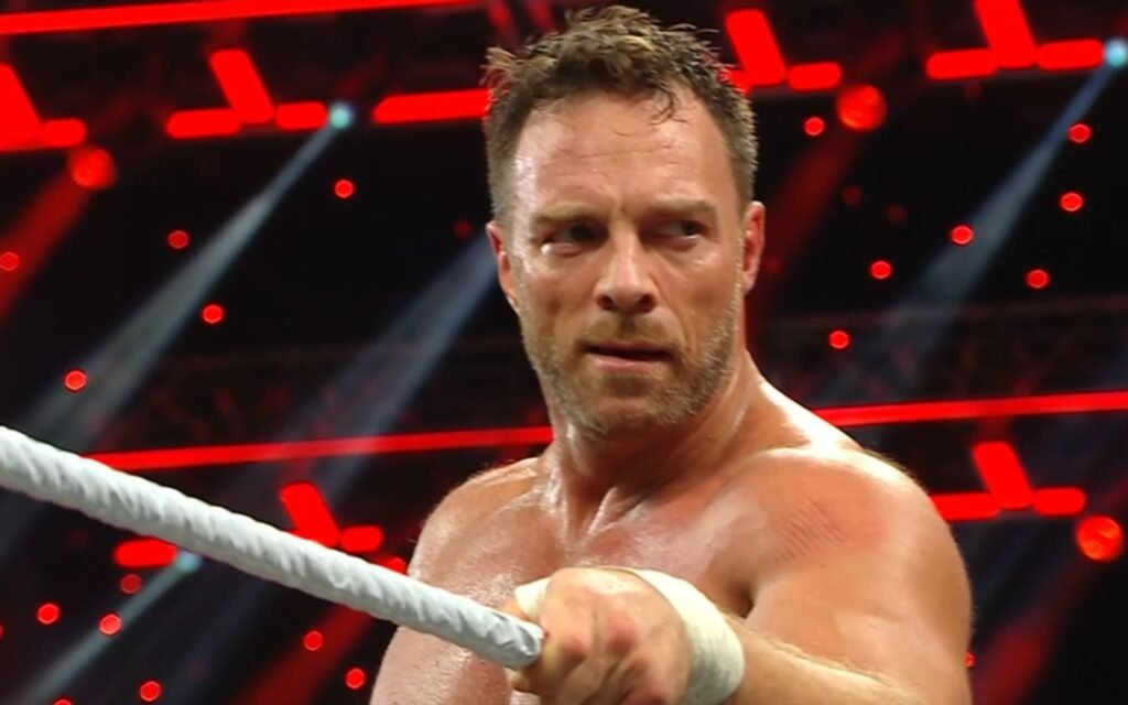 LA Knight loses to legendary ex-champion but receives unexpected help after the match on RAW