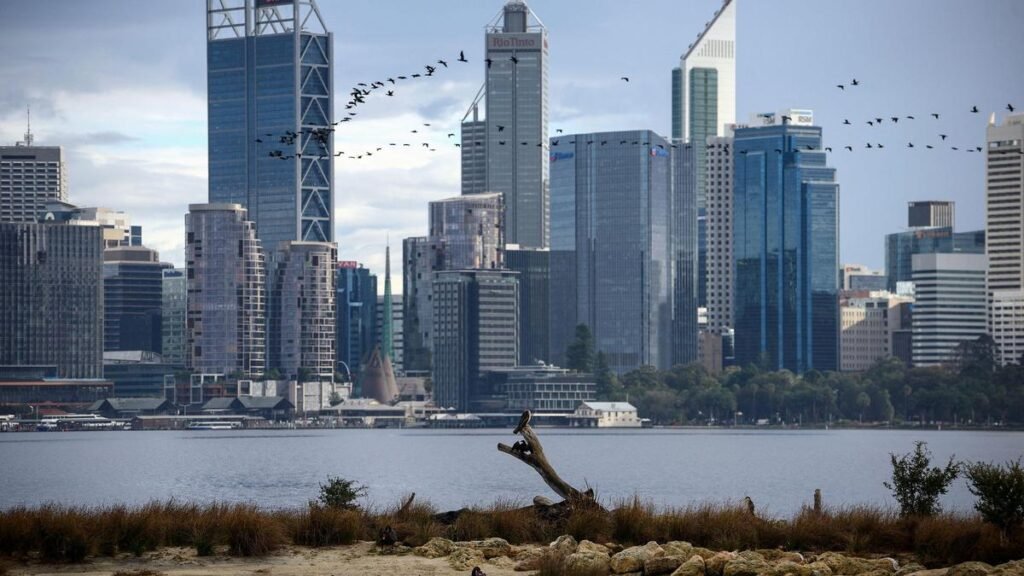 Australia says checking for more H5 bird flu infections
