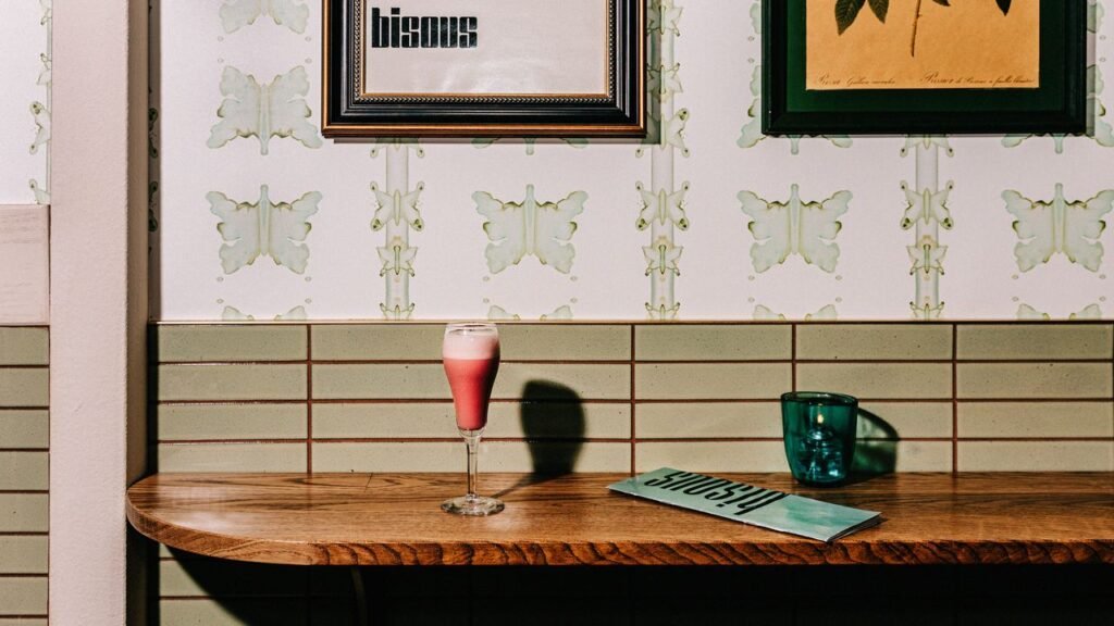 40 Best Bars in Chicago, According to a Local