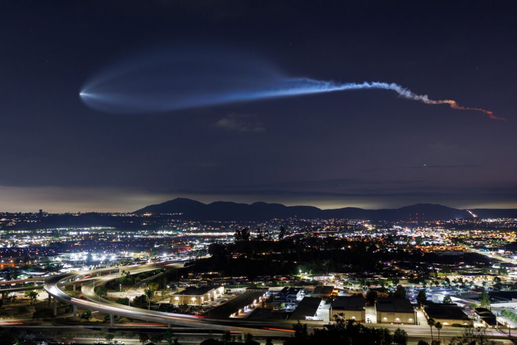 A Commercial Space Race Prompts a Thorny Question: Who Owns the Sky?