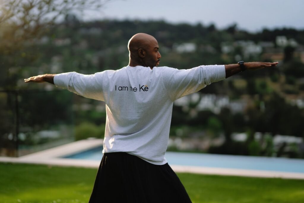 ‘Queer Eye’ life coach Karamo Brown launches Kē, a wellness app featuring his AI digital clone