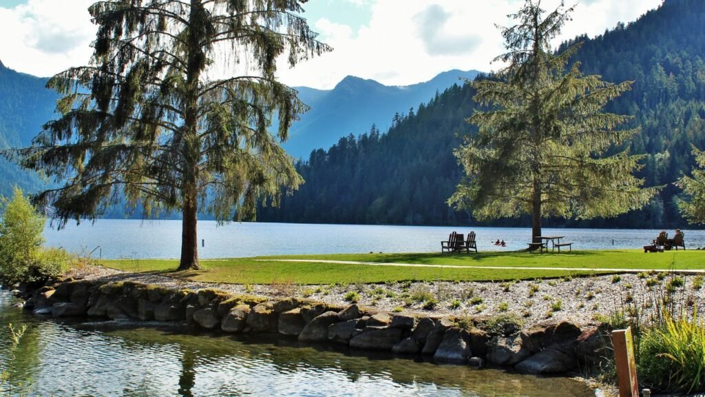 The Best Places to Stay in and Around Olympic National Park for Pacific Coast Views, Waterfront Access, and Hot Tubs