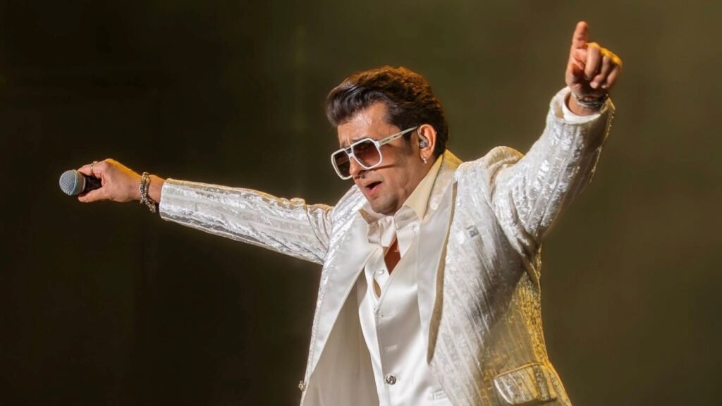 ‘Physiotherapy was very painful’: Sonu Nigam opens up on health scare, spine specialist explains | Health News