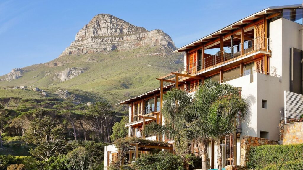 Live Like a Local at These 12 Cape Town Airbnbs With Pools, Hot Tubs, and Epic Views