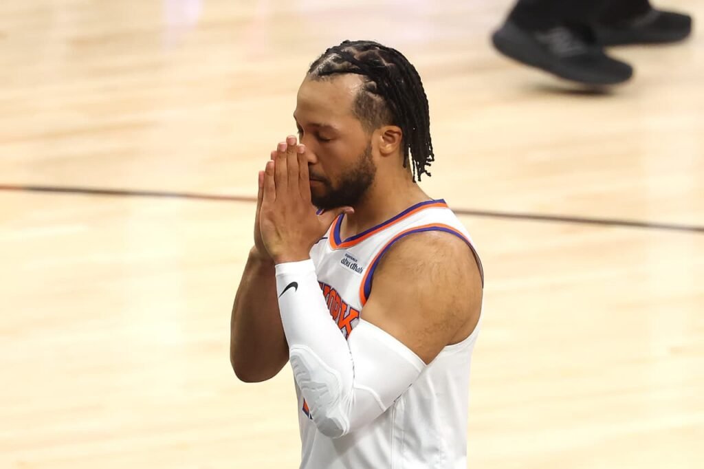 Knicks ticket prices plunge more than 50% ahead of Game 3 at MSG — but not just because Trump’s going