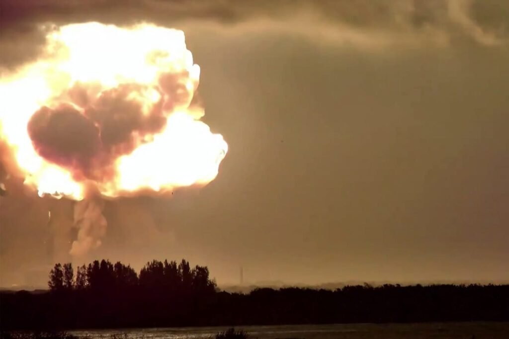 This space stock rises as Blue Origin predicts quick recovery from big explosion