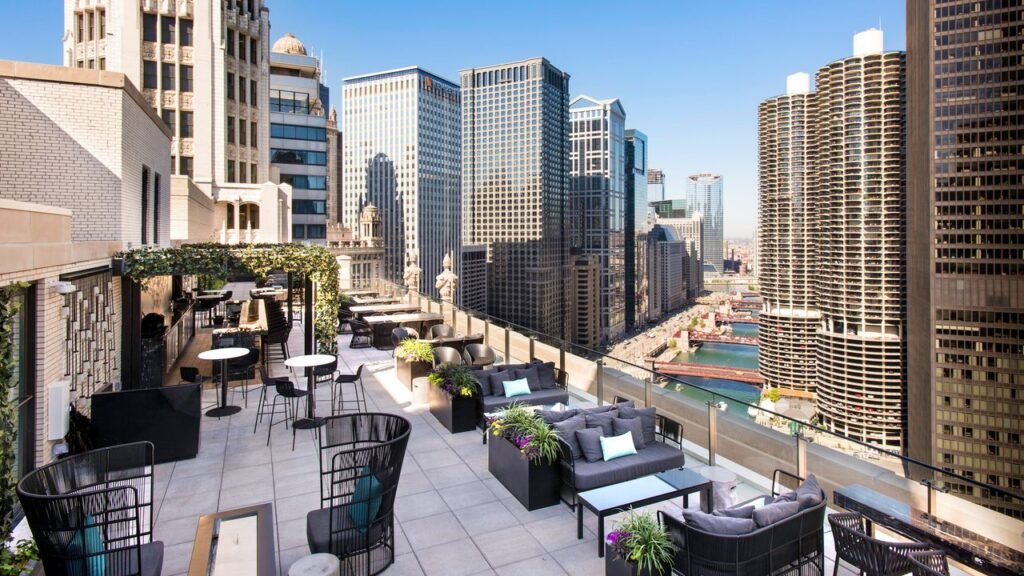 35 Best Hotels in Chicago for a True Taste of Midwestern Hospitality