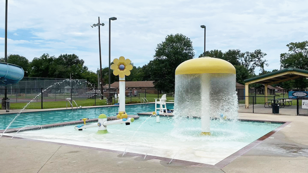 3 children shot near public pool in Stuttgart, Arkansas, suspect arrested