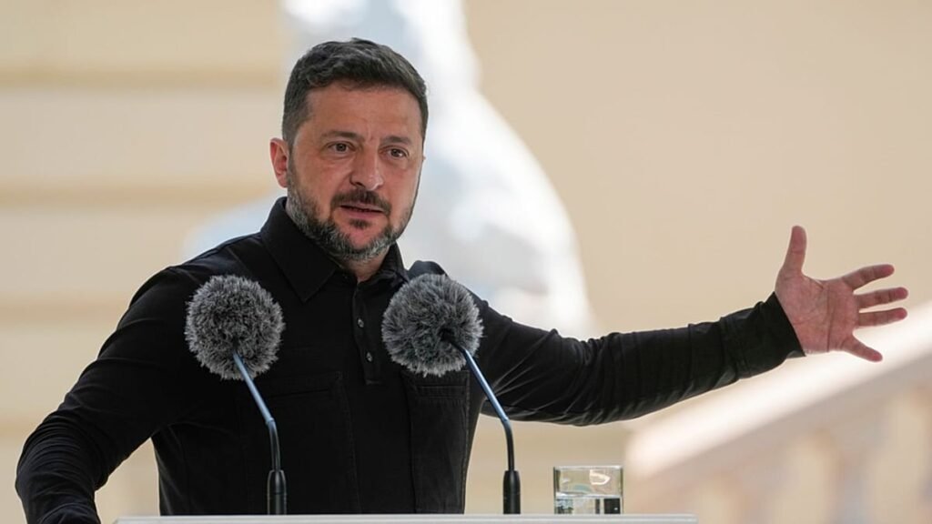 Fake Euronews video claims Zelenskyy’s parents under corruption investigation