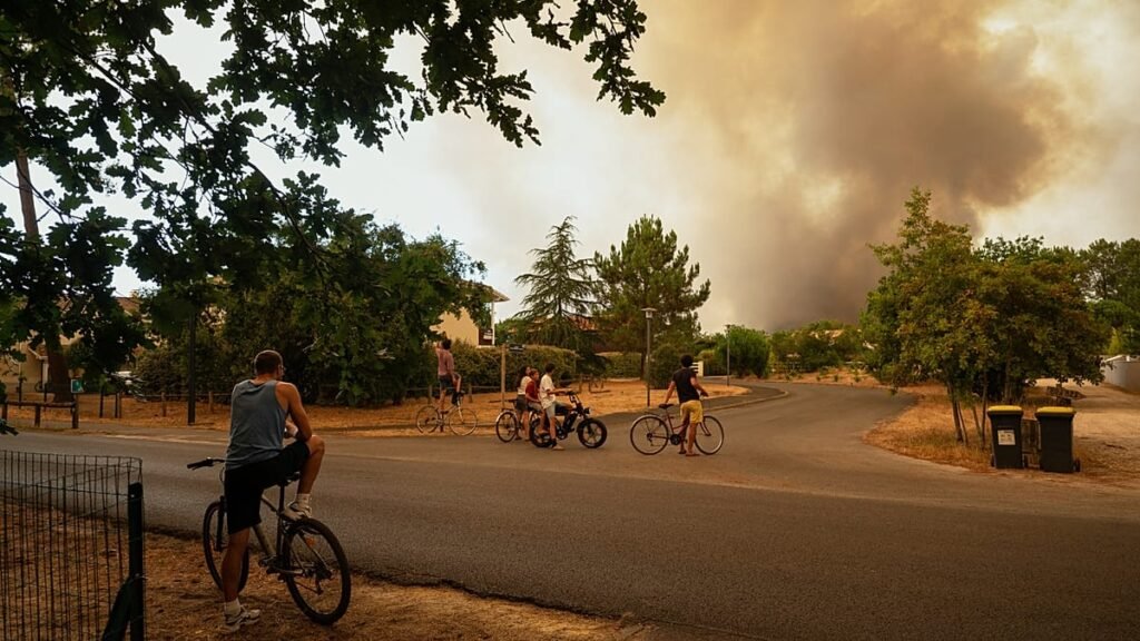 More than 220,000 now evacuated in southwestern France as wildfires continue to spread
