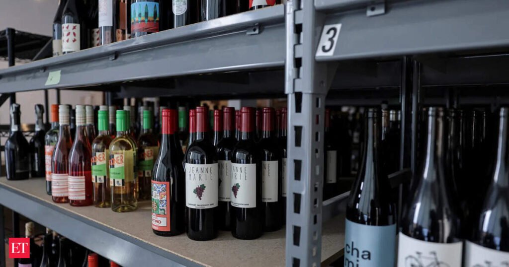 Why wine bottles are usually 750 ml and dark green
