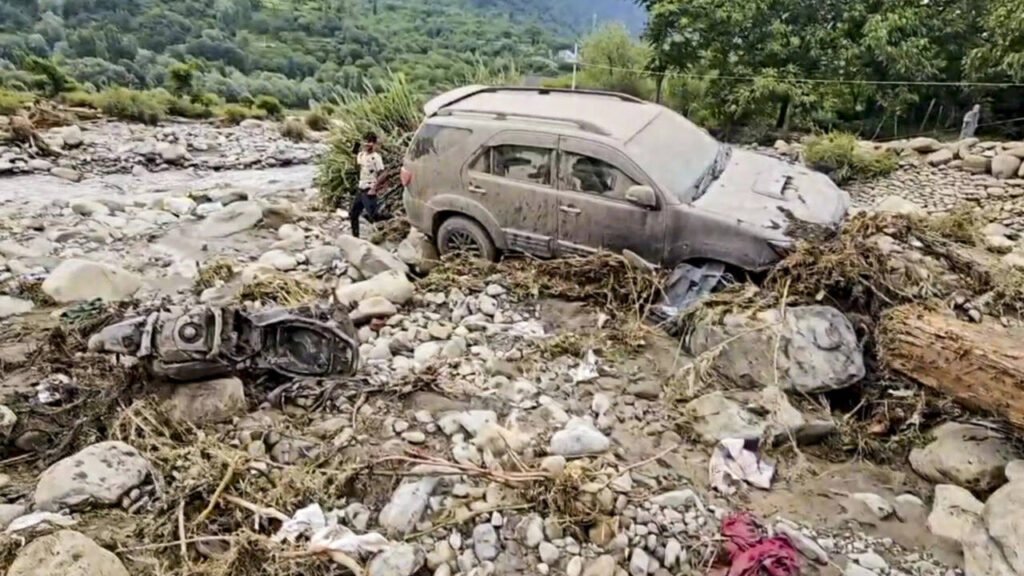 Pahalgam Cloudburst: Jammu and Kashmir: Pahalgam cloudburst damages hotels, huts, washes away road; tourists moved to safety | India News
