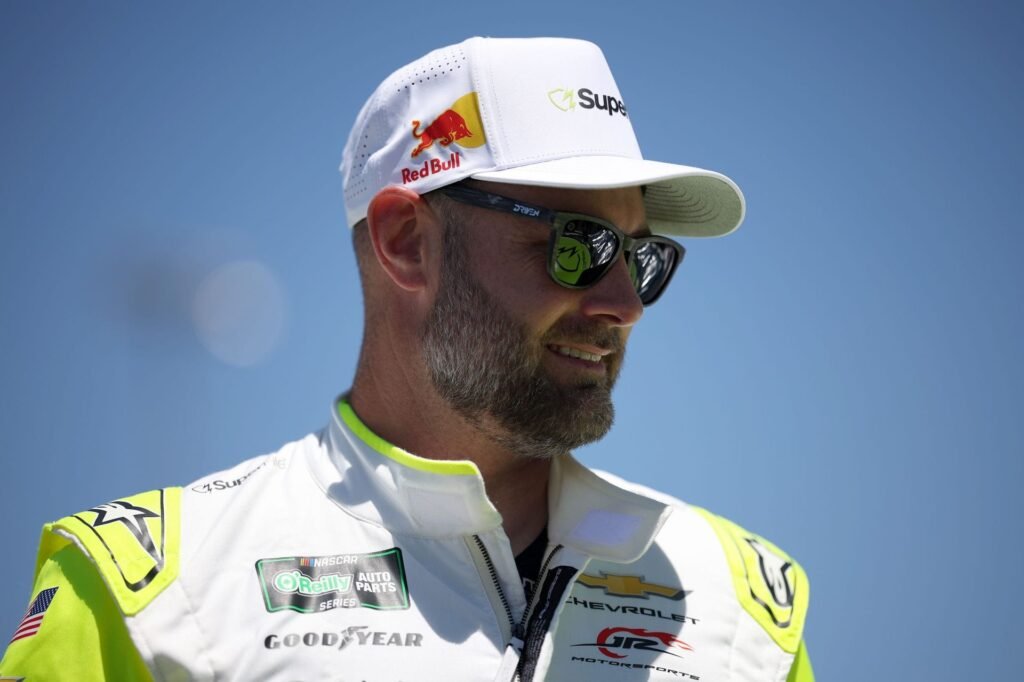 Shane van Gisbergen’s hilarious radio during North Wilkesboro Speedway goes viral