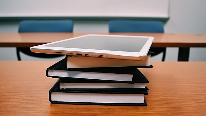 German teacher ill for 17 years fights in court for full salary