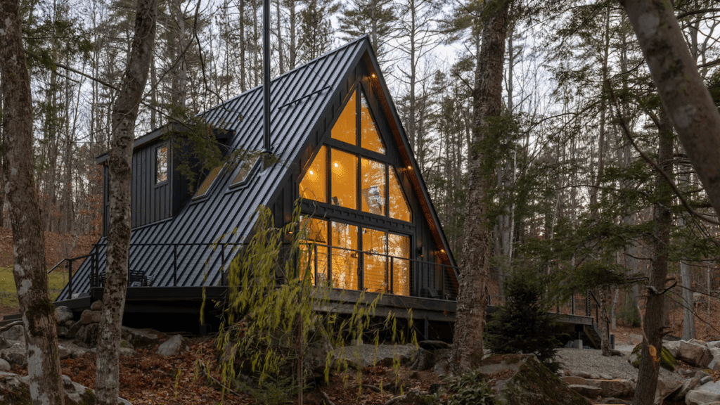 From the White Mountains to the Seacoast, These Are the Best Airbnbs and Rentals in New Hampshire