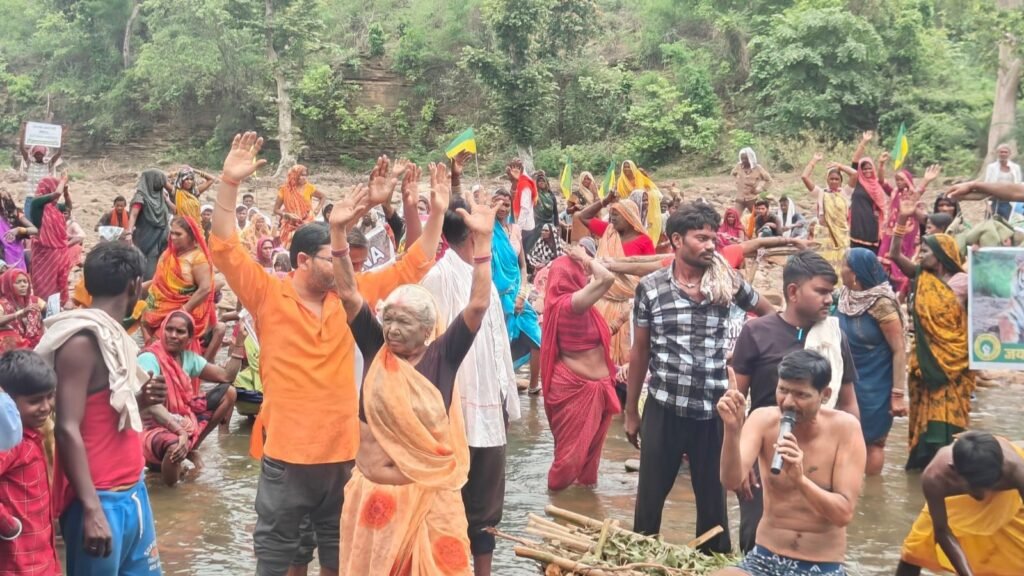 Ken-Betwa protest leader Amit Bhatnagar detained after 14-day fast, 150 others taken away in buses | India News