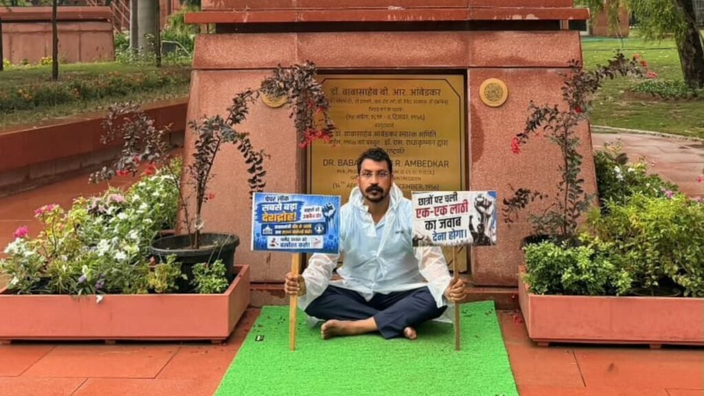 ‘Ready to fight it alone’: Chandrashekhar’s sit-in outside parliament is viral | India News