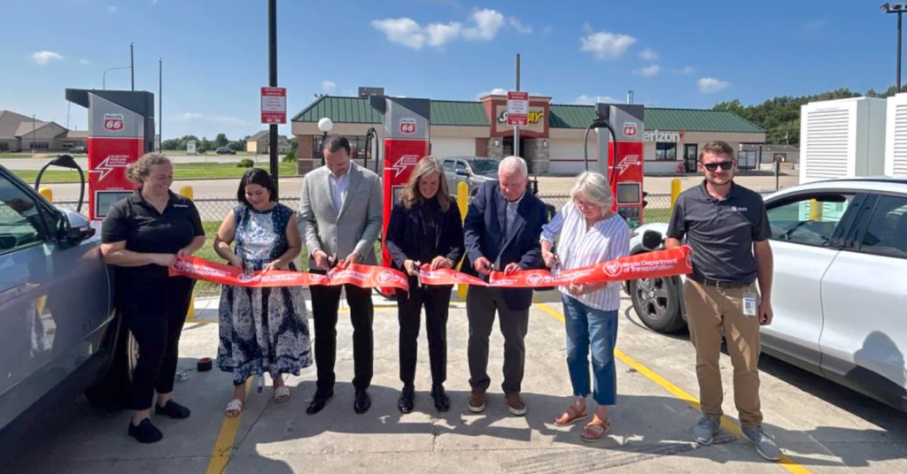 First federally funded EV chargers go online in Illinois