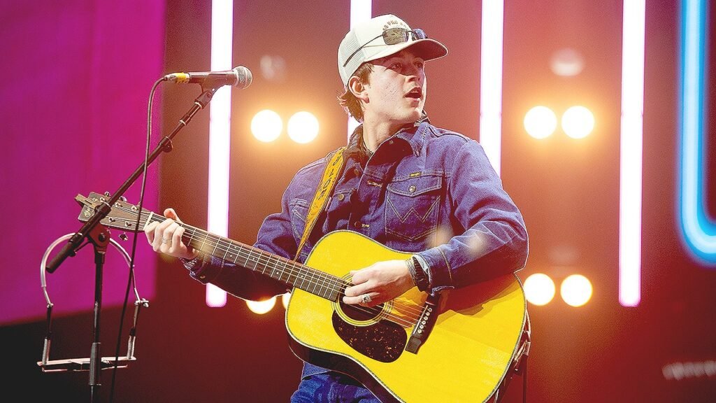 Rising country star shares update after life-threatening health battle