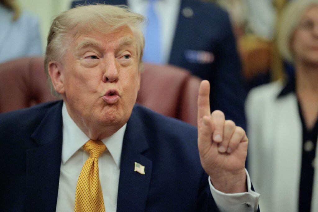 NFL fans react after Donald Trump hands Patriots, Giants & Rams an unexpected Super Bowl omen