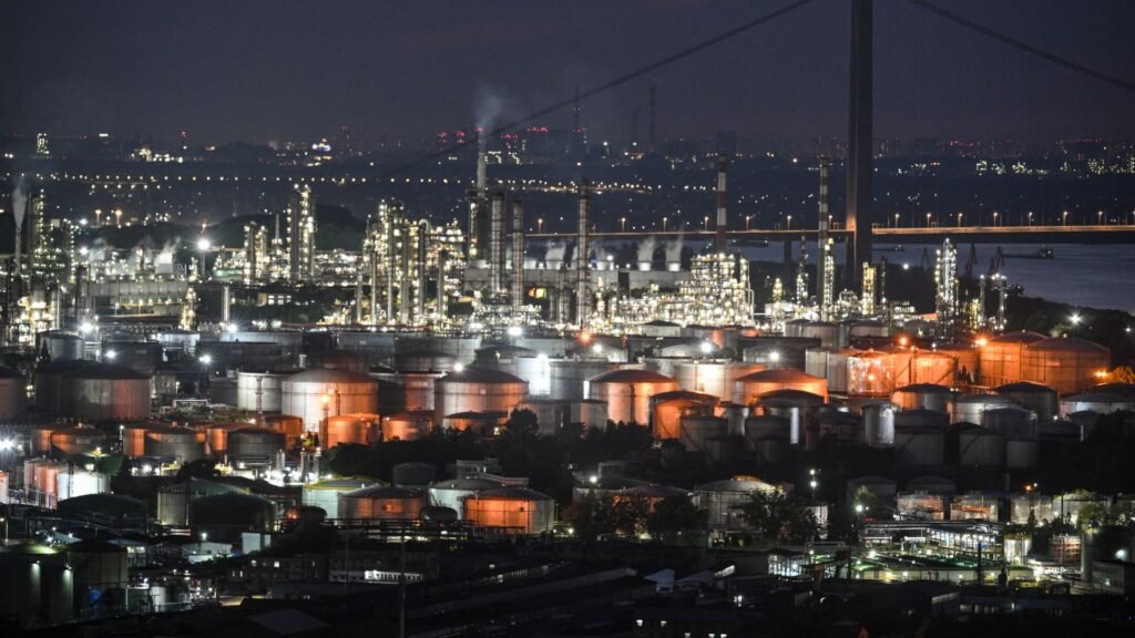 Chinese banks face U.S. sanctions threat over Iran ties — what can they do?