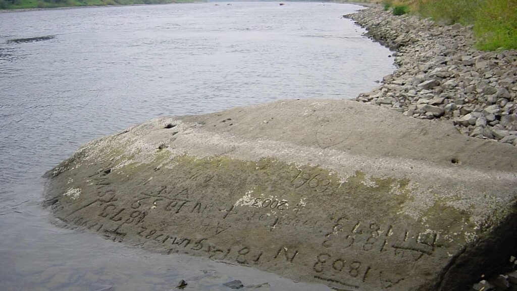 Historic drought: rivers reveal hunger stones, warships and mammoth remains