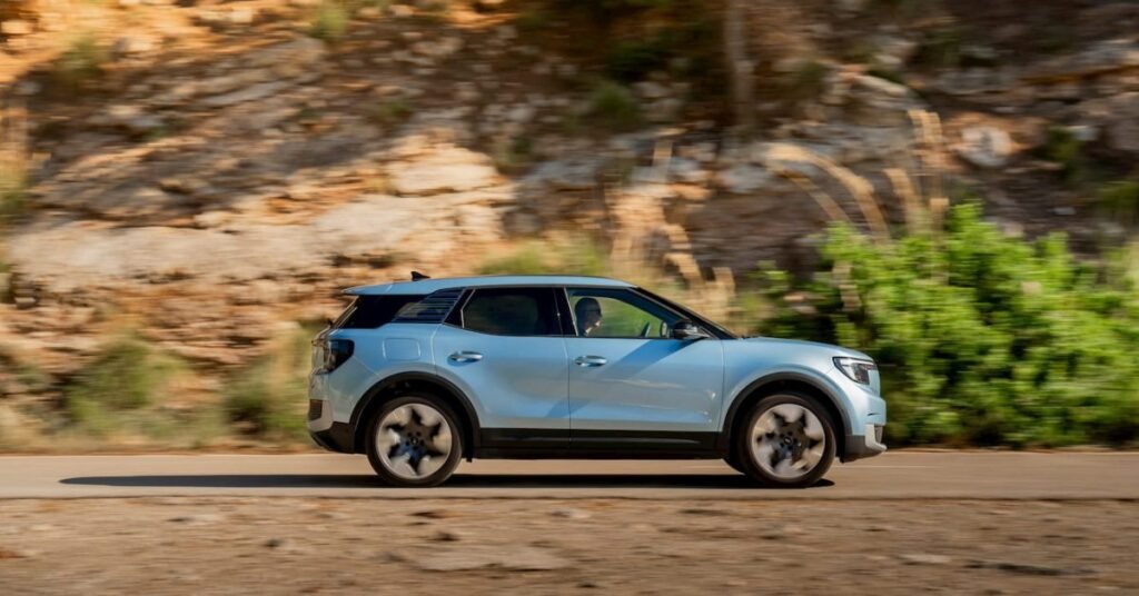 Ford reveals new $25,000 crossover SUV to dealers