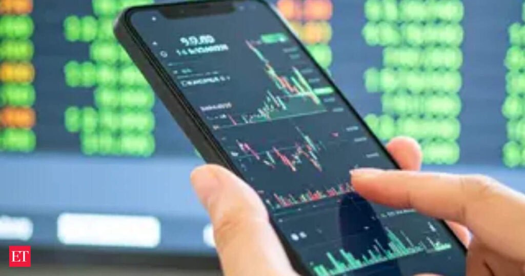 Post-pandemic trend: Strong divergence in corporate profit vs investment math captures policy attention