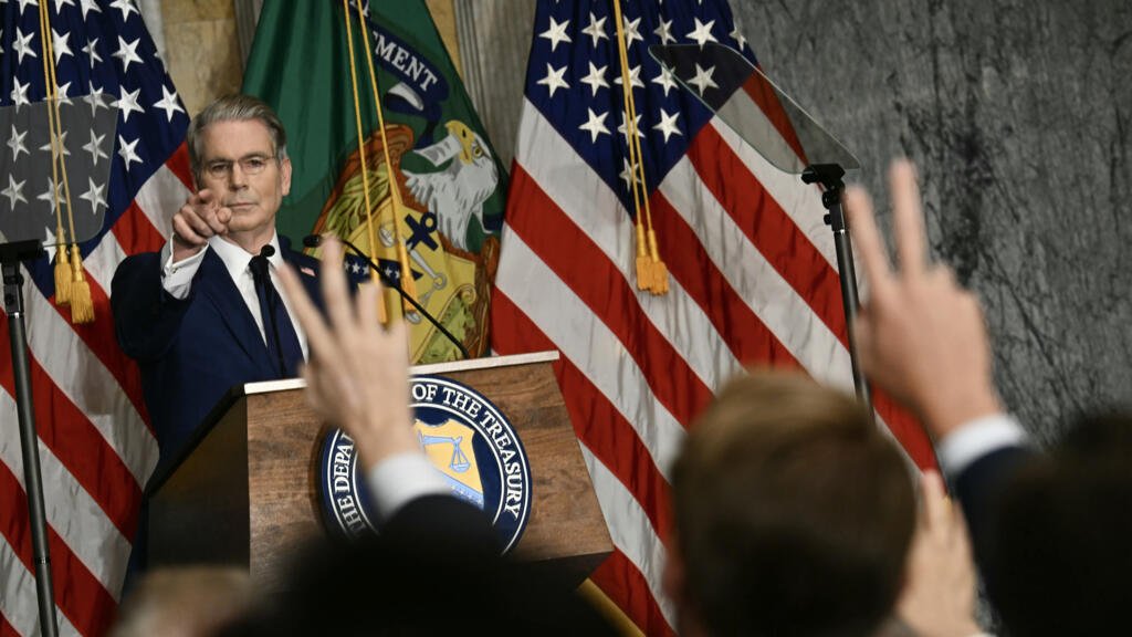 US unveils expanded sanctions aimed at Iran's 'economic asphyxiation'