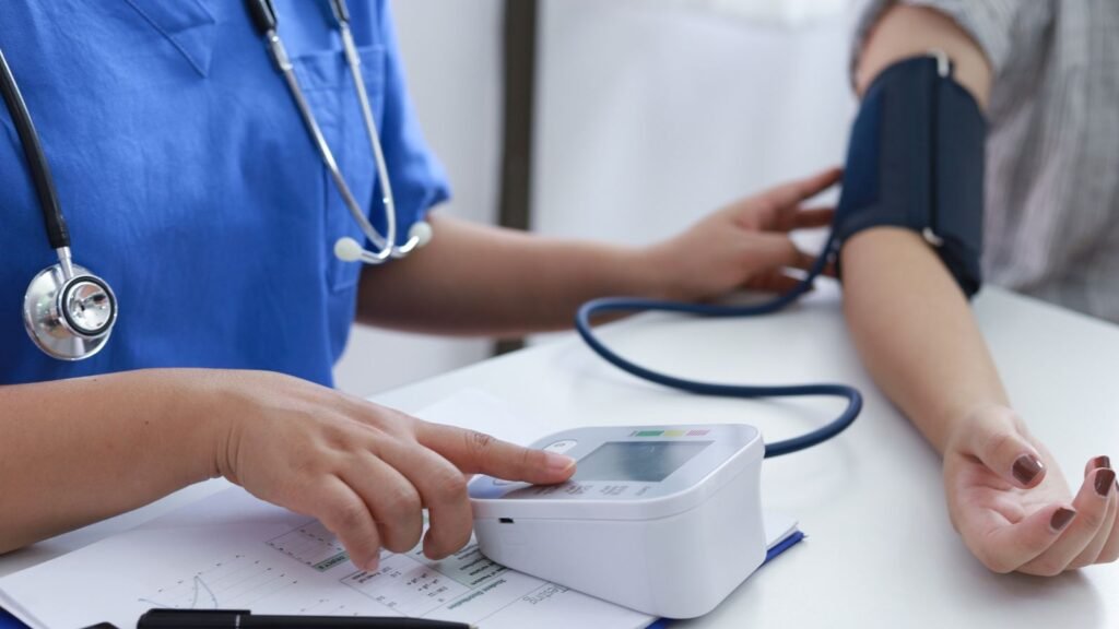 Beetroot Powder for Blood Pressure: Benefits, Evidence, and Precautions