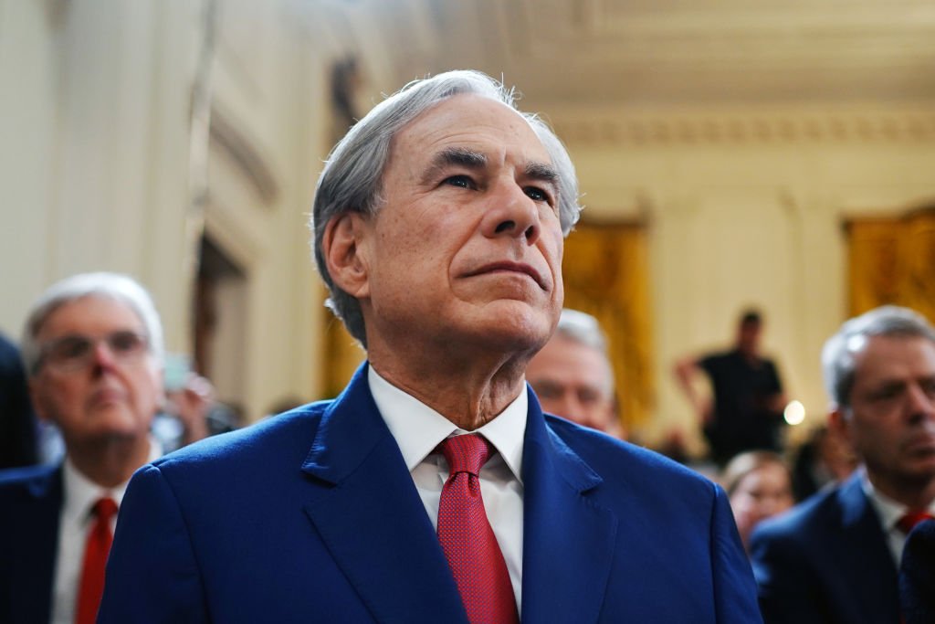 Texas halts new data centers as governor calls for audits