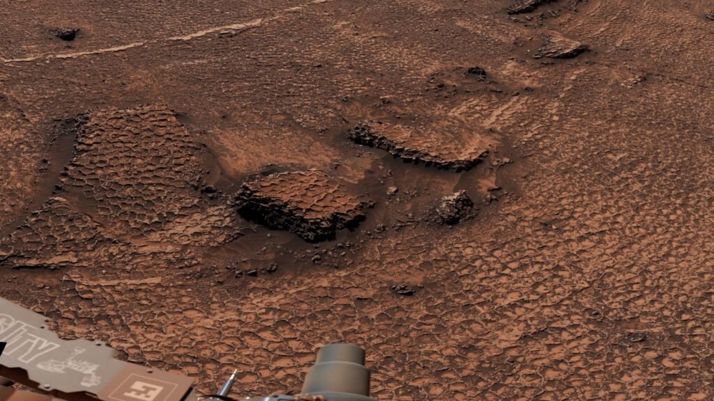 Curiosity rover spots mysterious honeycombs on Mars photo of the day for Aug. 5, 2026