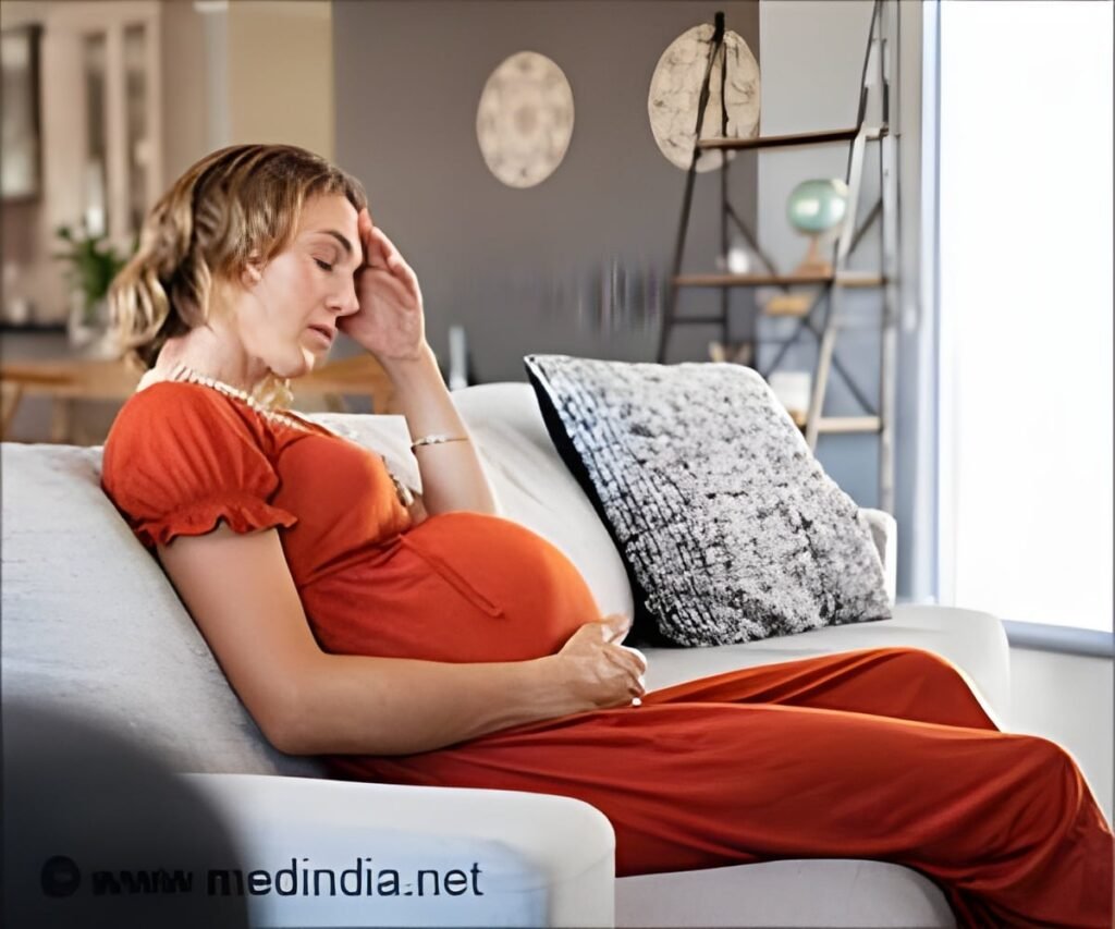 Sitting Over 10 Hours a Day Raises Pregnancy Complication Risk