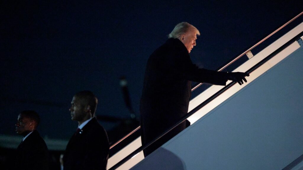 Trump security team reportedly staged elaborate Air Force One fakeout